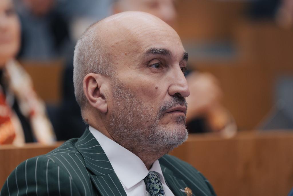 Los gestores administrativos critican que Hacienda obligue a los parados a hacer la Renta: "Otra pifia normativa más" 1 Fernando J. Santiago Ollero, presidente de los Gestores Administrativos